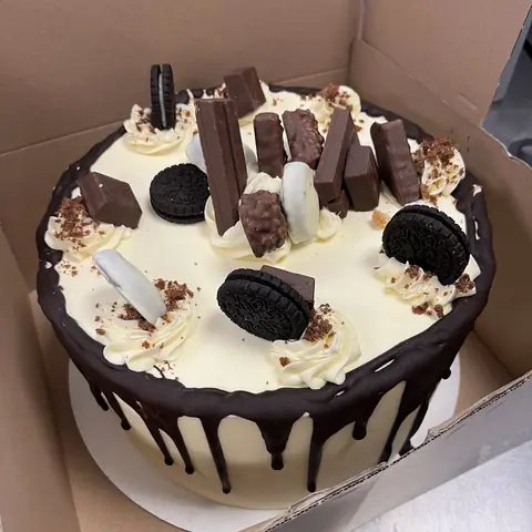 Tort z oreo i czekoladą